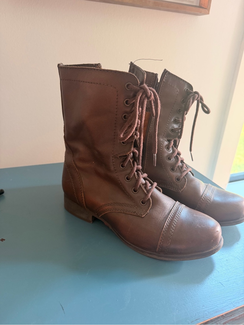 Steve Madden Brown Lace-Up Leather Combat Boots - Picture 2 of 2